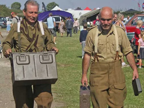 1940s Weekend photograph 22