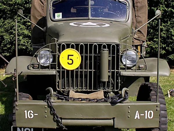 1940s Weekend photograph 25