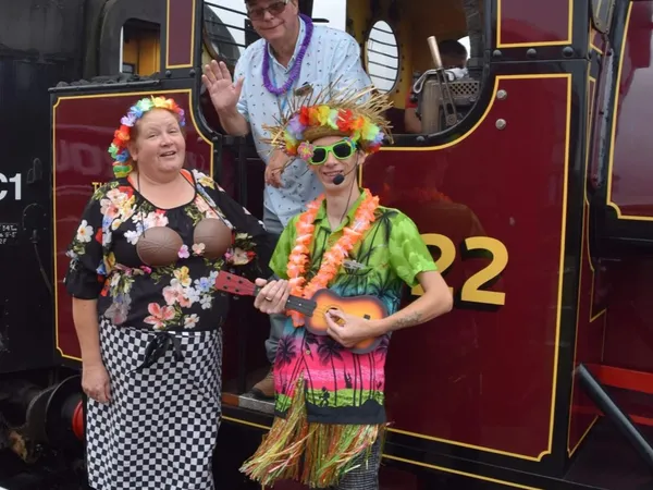 Hawaiian Fun Day photograph 14