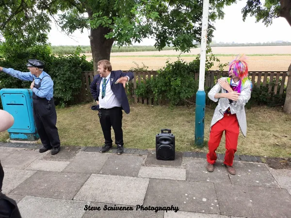 Let's Party photograph 7