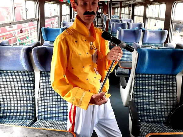 Songs of Queen photograph 3